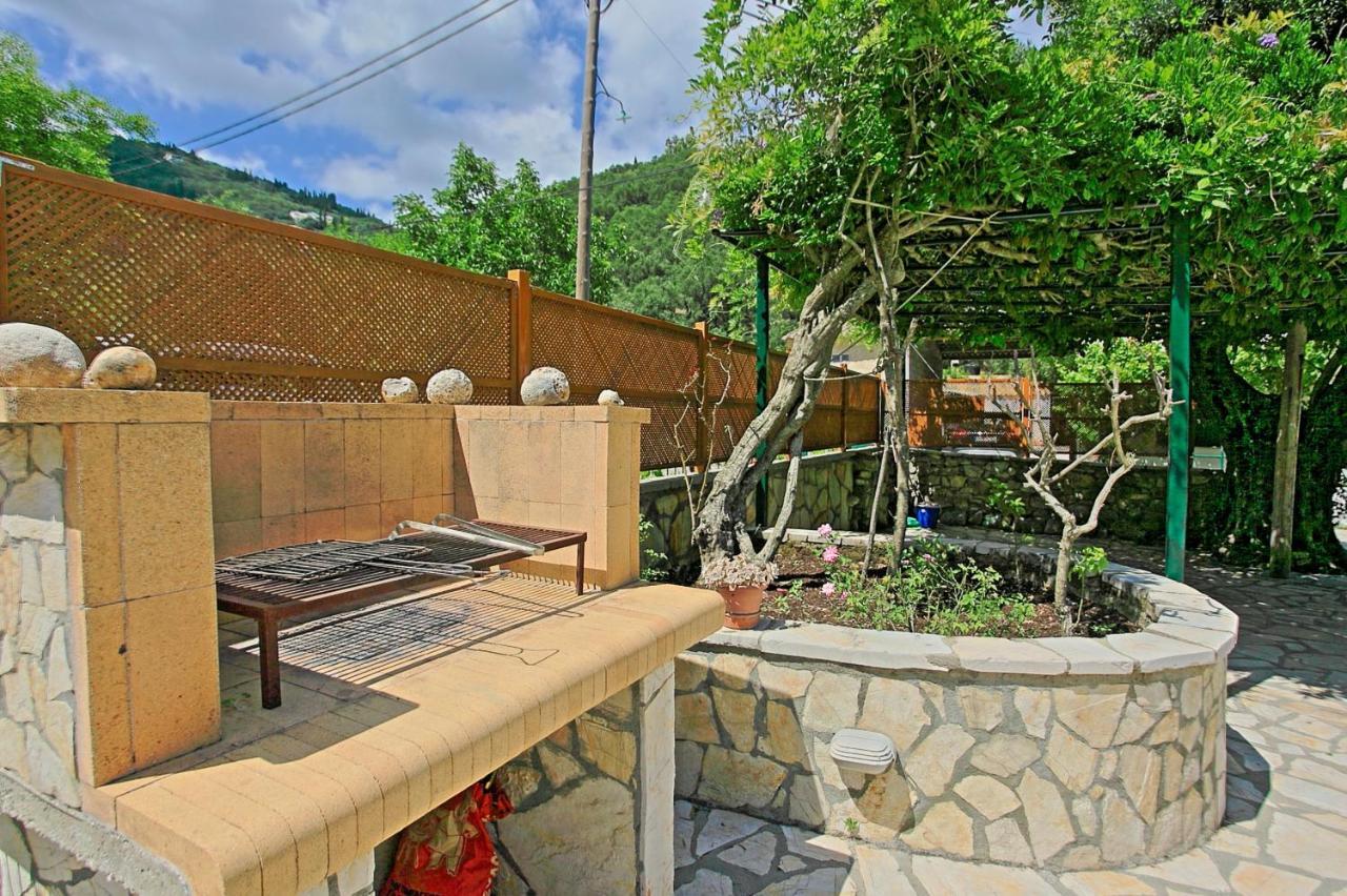 Appartement Korinas Cottage: Stone Close To The *