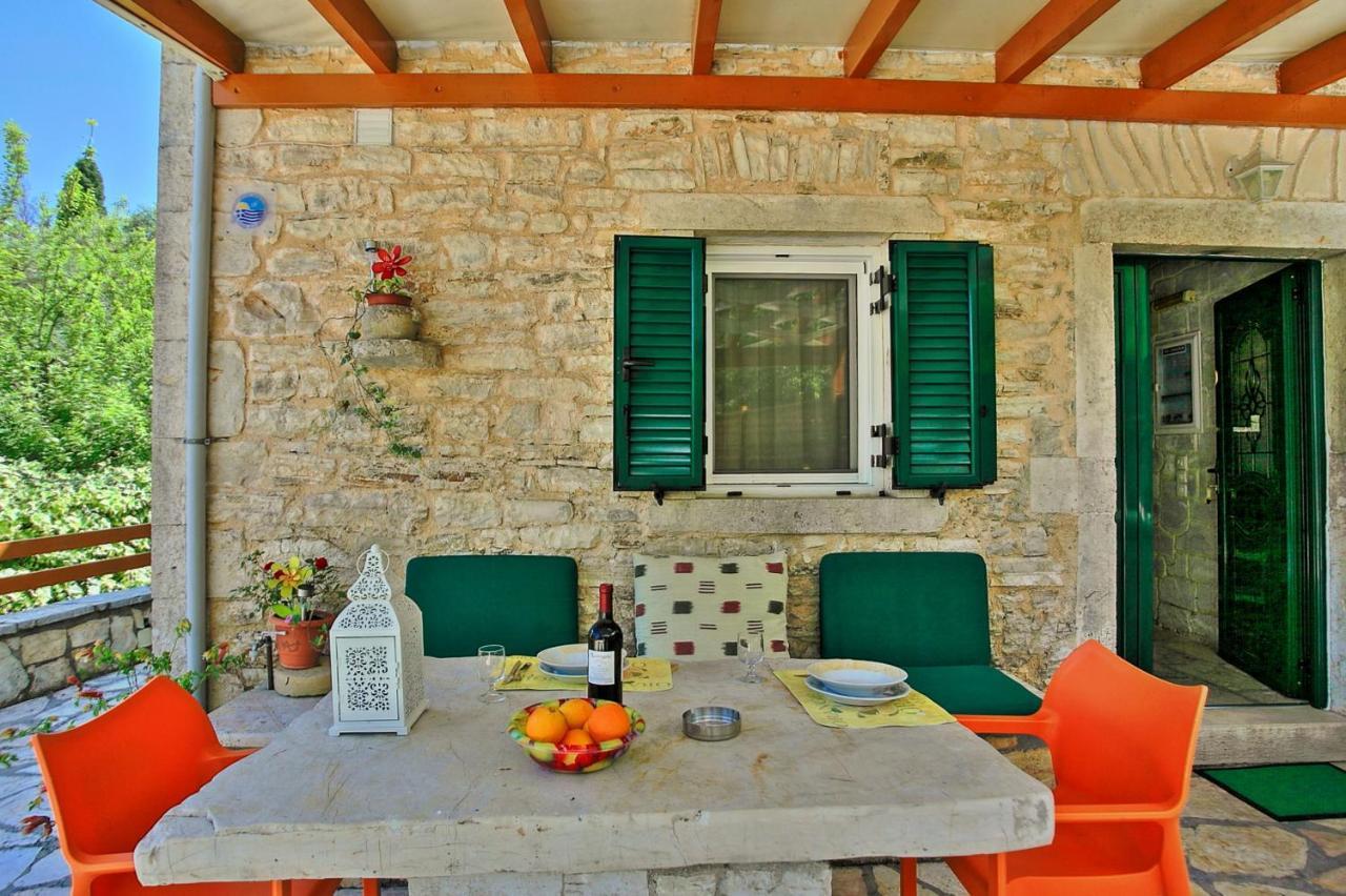Korinas Cottage: Stone Close To The Appartement Agní